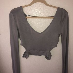 FOREVER 21 HEATHER GREY LONG SLEEVE CROP TOP